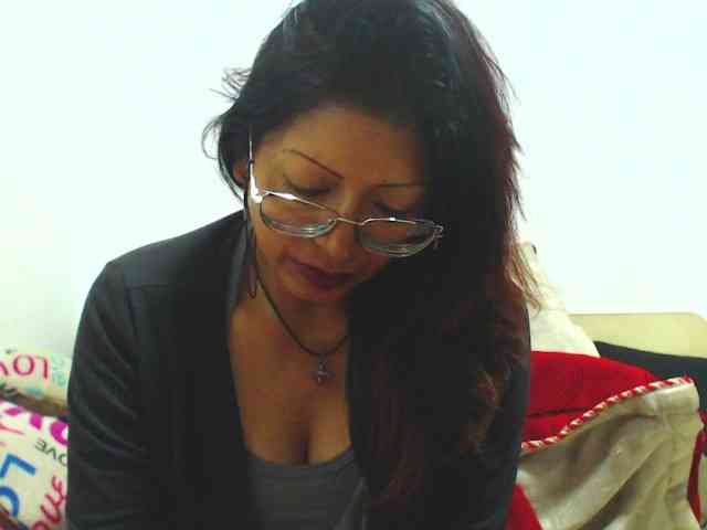 KATYY-HOTTT webcam