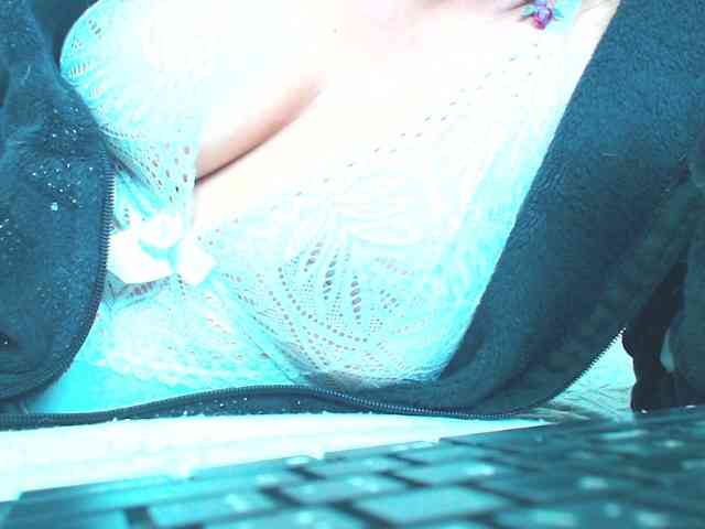 KATYY-HOTTT webcam