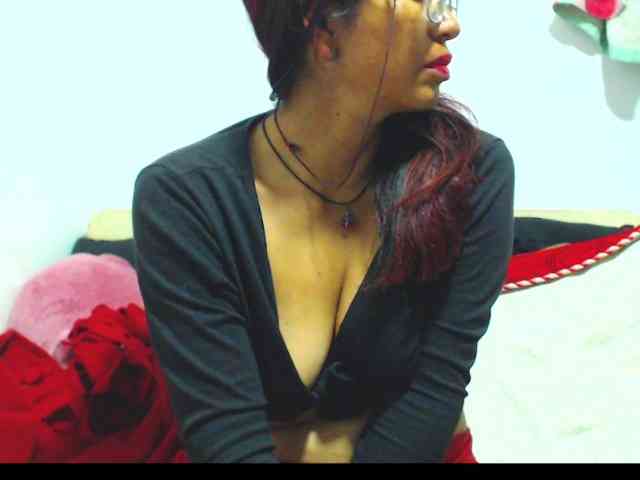 KATYY-HOTTT webcam