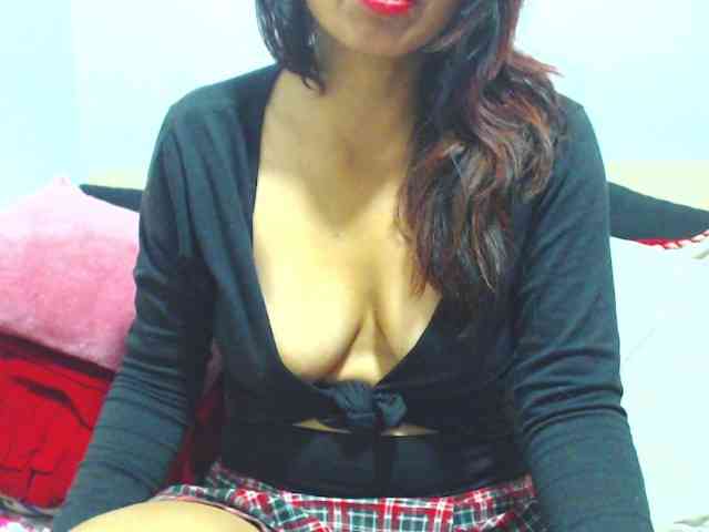 KATYY-HOTTT webcam