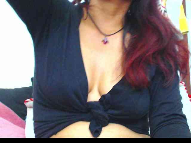 KATYY-HOTTT webcam