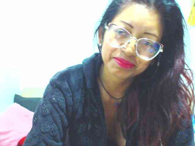 KATYY-HOTTT webcam