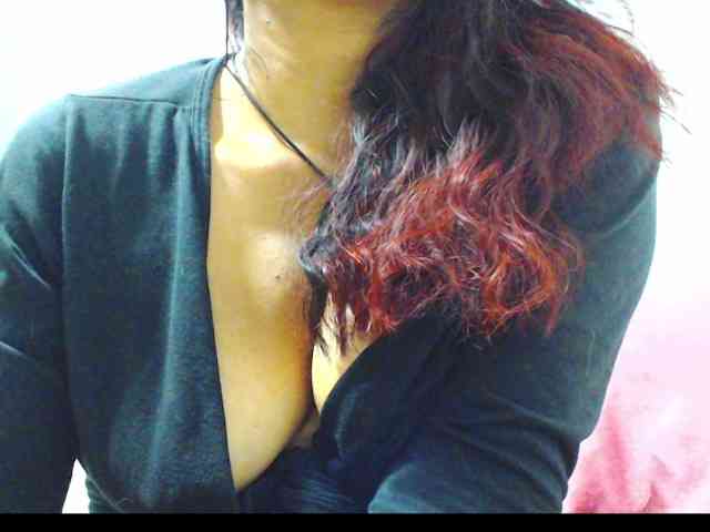 KATYY-HOTTT webcam