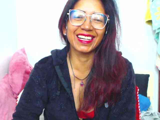 KATYY-HOTTT webcam