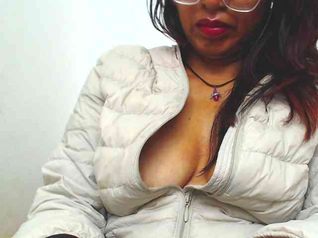 KATYY-HOTTT webcam