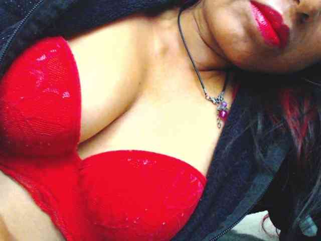 KATYY-HOTTT webcam