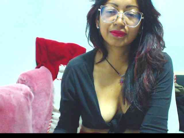 KATYY-HOTTT webcam