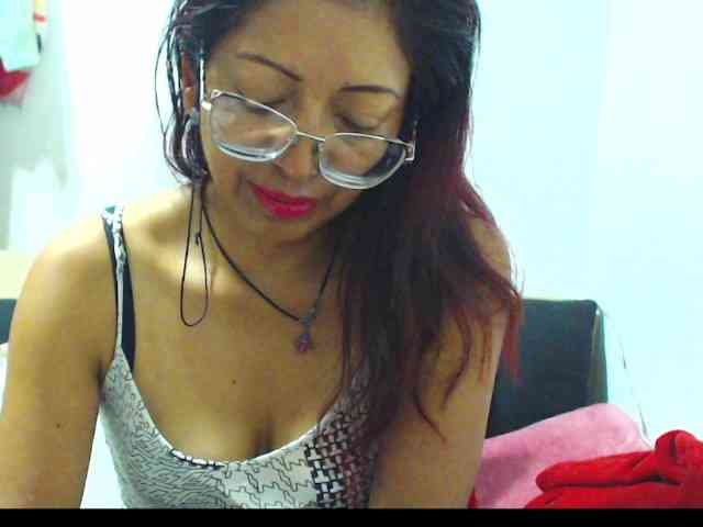 KATYY-HOTTT webcam