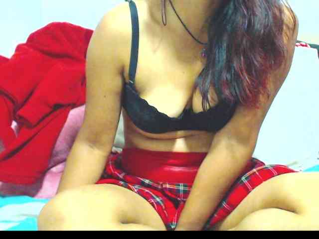 KATYY-HOTTT webcam