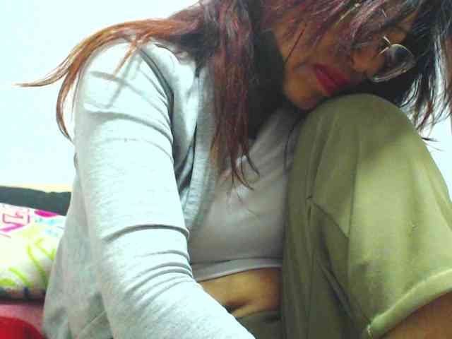 KATYY-HOTTT webcam