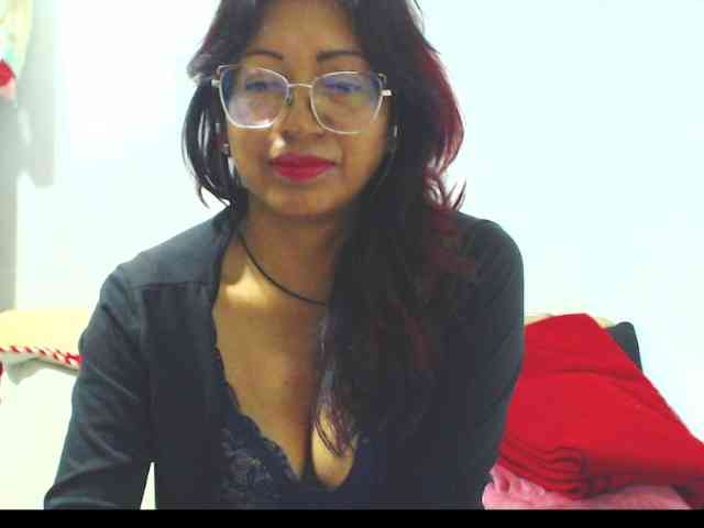 KATYY-HOTTT webcam