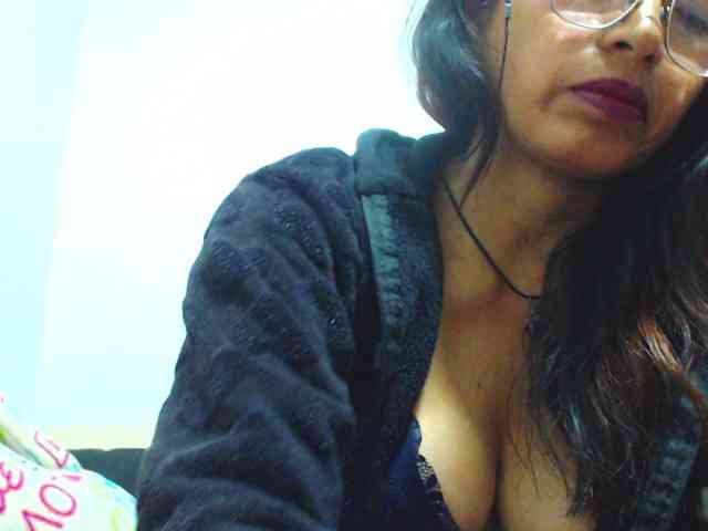 KATYY-HOTTT webcam