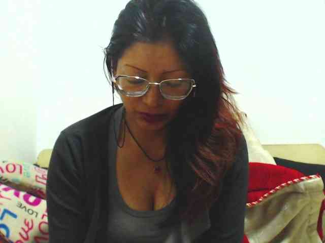 KATYY-HOTTT webcam