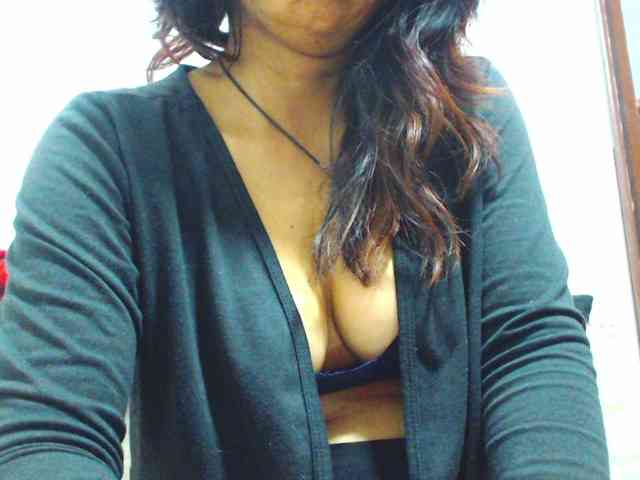 KATYY-HOTTT webcam
