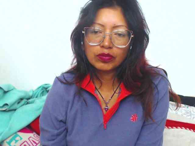 KATYY-HOTTT webcam