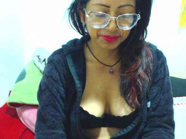 KATYY-HOTTT webcam