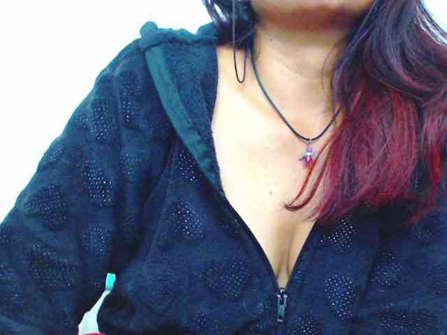 KATYY-HOTTT webcam