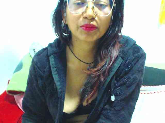 KATYY-HOTTT webcam
