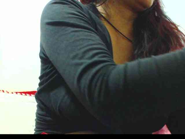 KATYY-HOTTT webcam