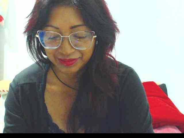 KATYY-HOTTT webcam