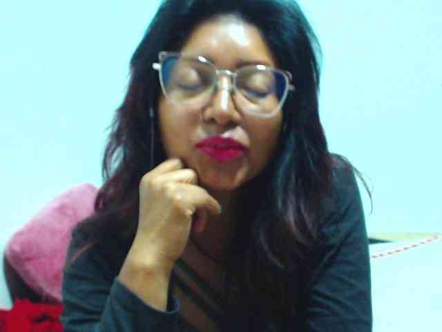 KATYY-HOTTT webcam