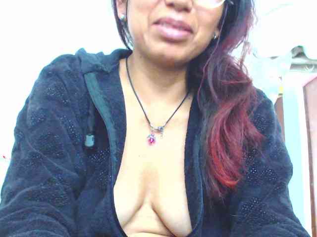 KATYY-HOTTT webcam