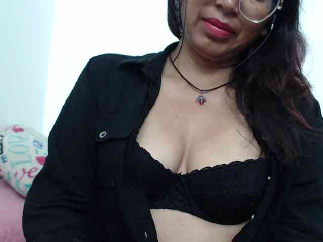 KATYY-HOTTT webcam