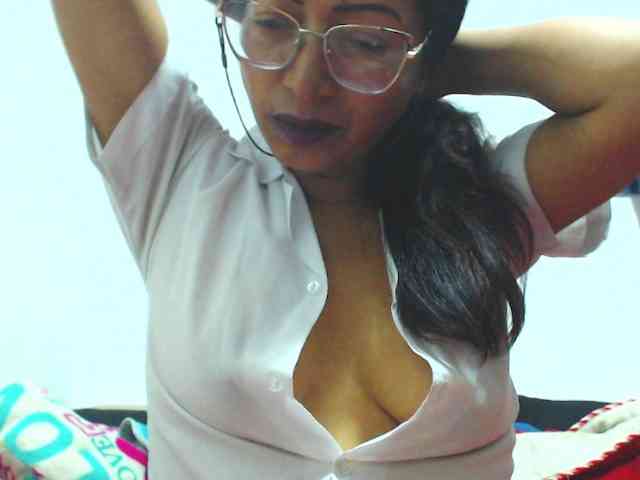 KATYY-HOTTT webcam