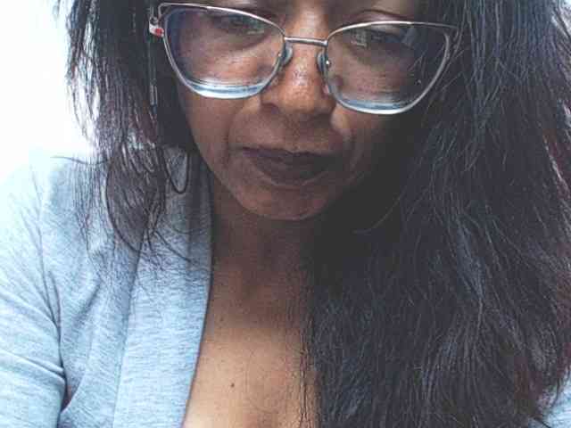 HOTTTSKIN Live Webcam on BongaCams