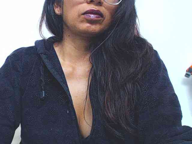 HOTTTSKIN Live Webcam on BongaCams