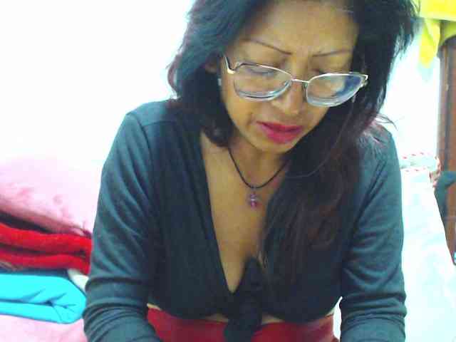 KATYY-HOTTT webcam