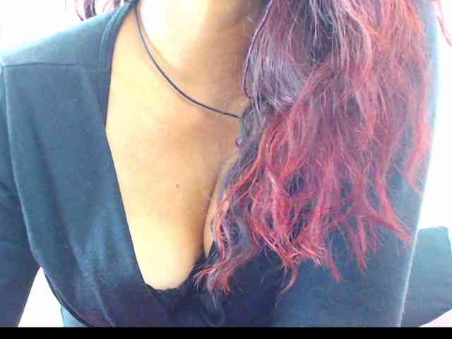 KATYY-HOTTT webcam