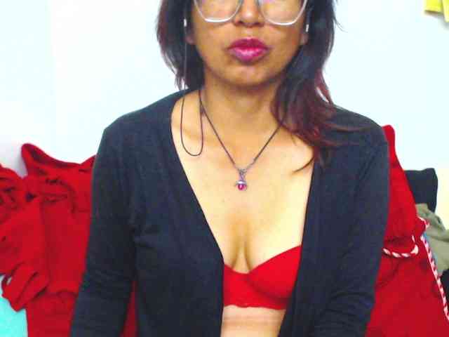 KATYY-HOTTT webcam