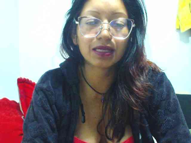 KATYY-HOTTT webcam
