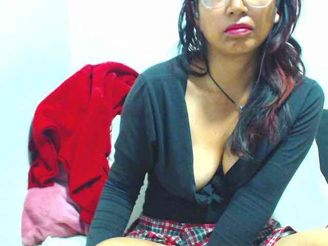 KATYY-HOTTT webcam