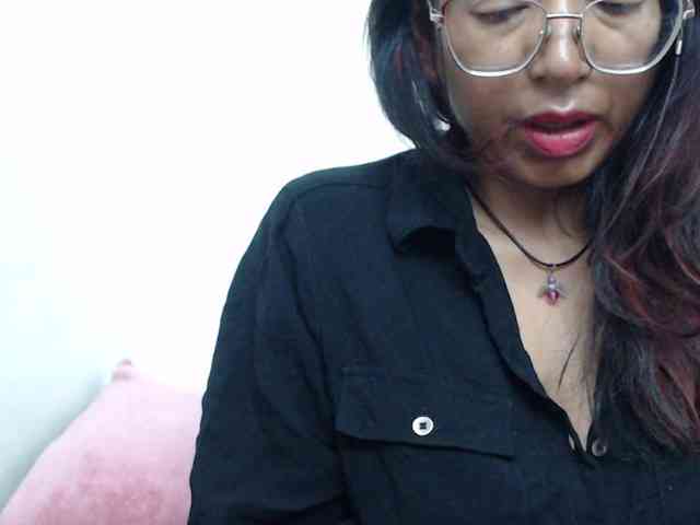 KATYY-HOTTT webcam