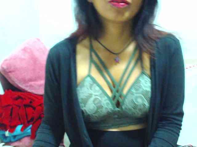 KATYY-HOTTT webcam