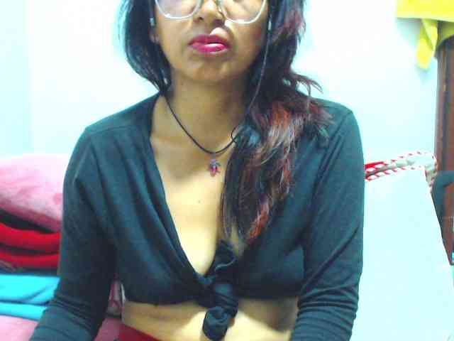 KATYY-HOTTT webcam