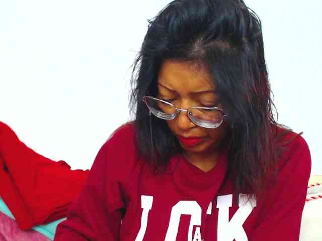 KATYY-HOTTT webcam