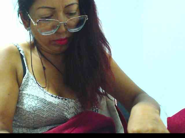 KATYY-HOTTT webcam