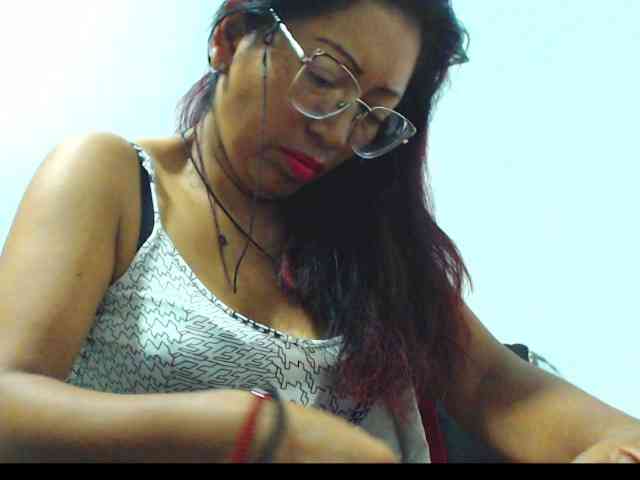 KATYY-HOTTT webcam
