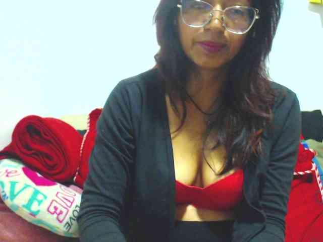 KATYY-HOTTT webcam