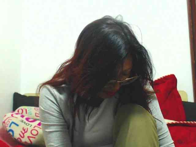 KATYY-HOTTT webcam