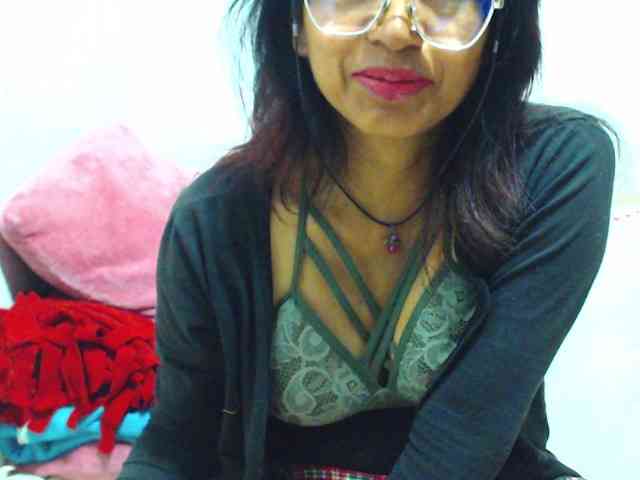 KATYY-HOTTT webcam