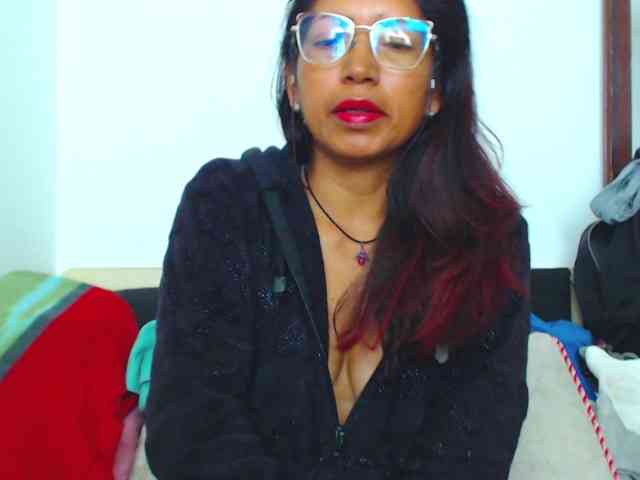 KATYY-HOTTT webcam