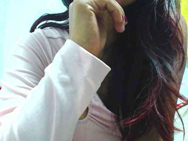 KATYY-HOTTT webcam