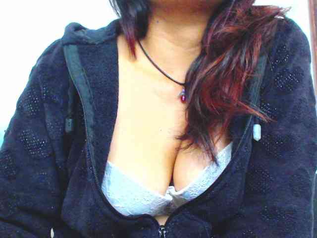 KATYY-HOTTT webcam