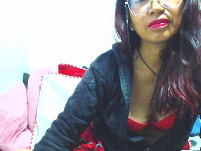 KATYY-HOTTT webcam