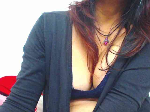 KATYY-HOTTT webcam