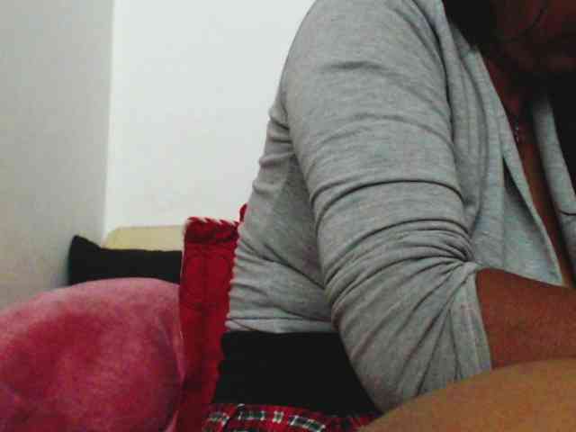 KATYY-HOTTT webcam